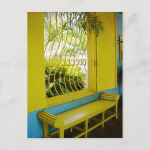 Een schrikcontrast van geel en blauw briefkaart