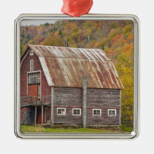 Een schuur in Vermont's Green Mountains. Hancock, Metalen Ornament