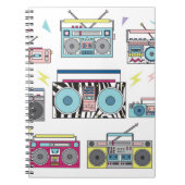 Een set van verschillende cassettespelers. Retro Notitieboek (Voorkant)