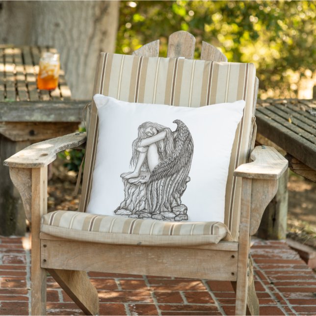 Een slapende engel op de Stone Buitenkussen (Stoel)