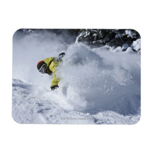 Een snowboarderrips zonder trackpoeder draaien in magneet