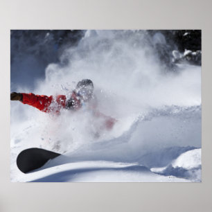 Een snowboarderrips zonder tractie, met poeder in poster