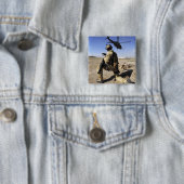 Een soldaat leidt veiligheid voor een HH-60 Vierkante Button 5,1 Cm (In situ)