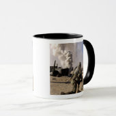 Een soldaat reageert op een gecontroleerde explos mok (Voorkant rechts)