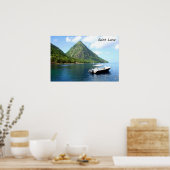 Een speedboot voor de Pitons in Saint Lucia Poster (Keuken)