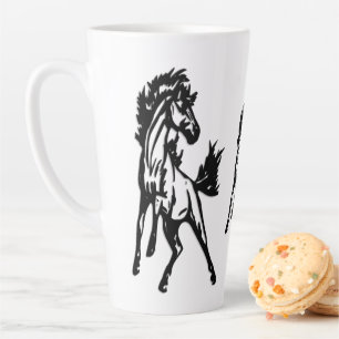 Een speelse springende paard in het wild latte mok