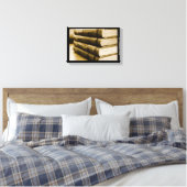 Een stapel oude boeken canvas afdruk (Insitu (Slaapkamer))