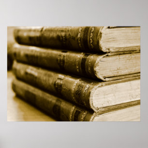 Een stapel oude boeken poster