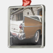 Een Studebaker Silver Hawk Classic Car geparkeerd  Metalen Ornament (Links)