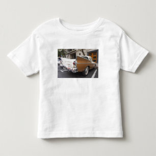 Een Studebaker Silver Hawk klassieke auto geparkee Kinder Shirts