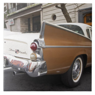 Een Studebaker Silver Hawk klassieke auto geparkee Tegeltje