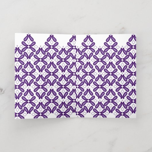Een symmetrisch patroon met witte en paarse m folie wenskaart (Binnenlaag)