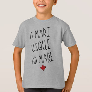 Een T-shirt van Mari Usque en Mare, Canadese Motto
