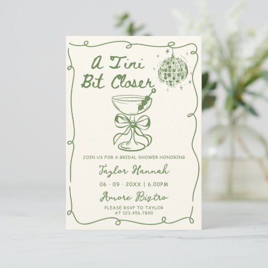 Een Tini beetje dichterbij getrokken uitnodiging v (Staand voorkant)