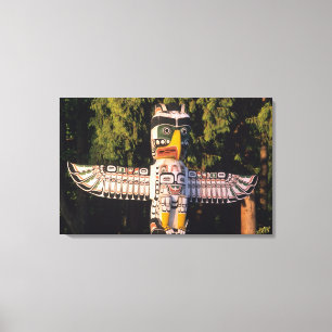 Een totempaal in Vancouver, Canada. Canvas Afdruk
