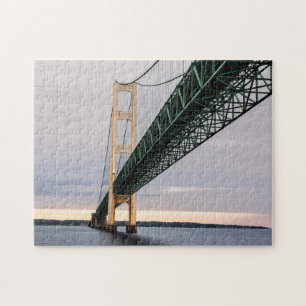Een uitzicht Mackinac Bridge uit het Michigan-meer Legpuzzel