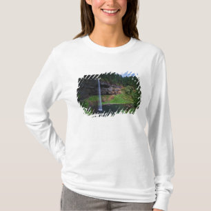 Een uitzicht op South Falls in Silver Falls State T-shirt