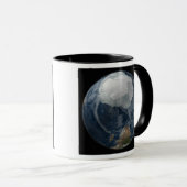 Een uitzicht van de Aarde 2 Mok (Voorkant rechts)