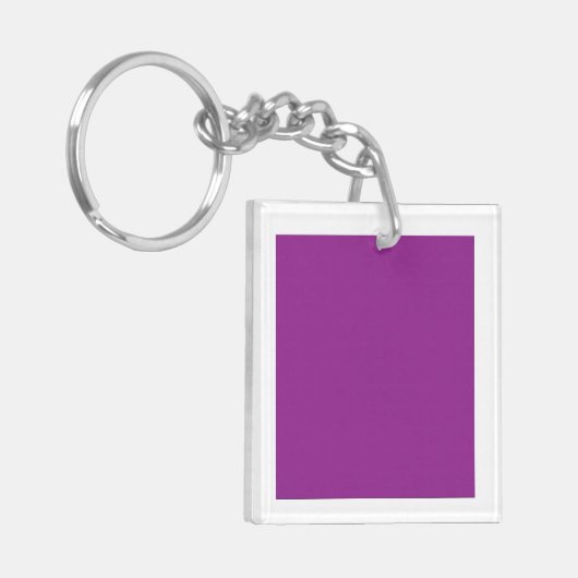 Een verloopachtergrond die tinten roze en sleutelhanger (Voorkant Links)