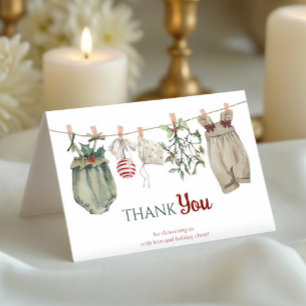 Een vrolijk klein meisje babyshower kerst kleren bedankkaart