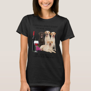 Een vrouw kan niet overleven op alleen de wijnbouw t-shirt