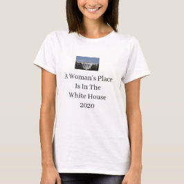 Een vrouwenplek is in het T-shirt van het Witte Hu