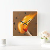 Eén vuurvlam vierkante klok (Huis)