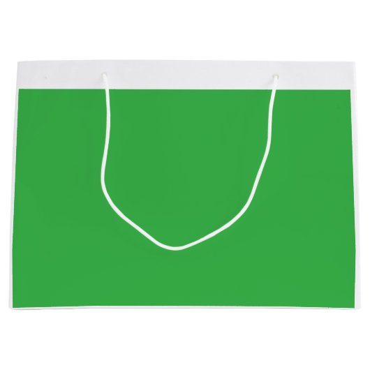 Een weelderig landschap gevuld met dichte groene b groot cadeauzakje (Voorkant)