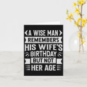 Een wijs Man herinnert zich de verjaardag van zijn Kaart (Gele Bloem)