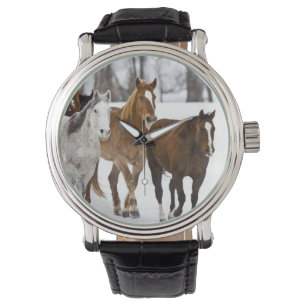 Een winters landschap van hardlopen horloge