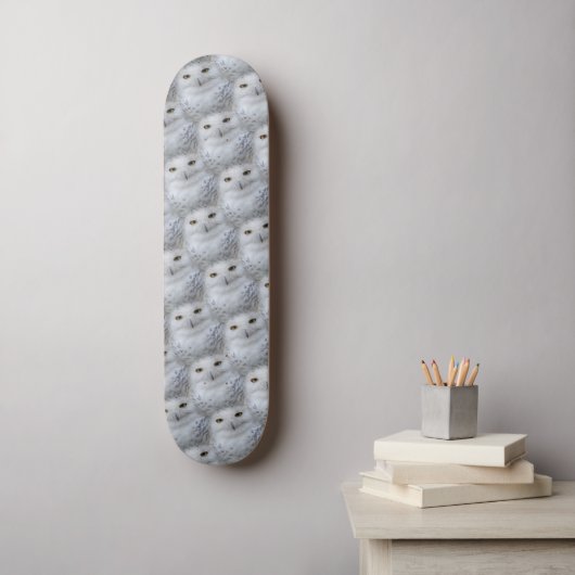 Een Wisdom van dromen Snowy Owls Skateboard (Muurkunst)