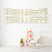 Een wit en goud geometrisch patroon spandoek (Insitu)