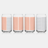 Een witte achtergrond met een patroon van cirkels blikvorm glas (Links)