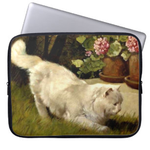 Een witte Perzische kat die een lieveheersbeestje Laptop Sleeve