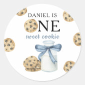 Een zoete koekje en melk eerste verjaardag ronde sticker (Voorkant)