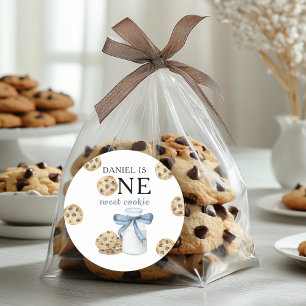 Een zoete koekje en melk eerste verjaardag ronde sticker