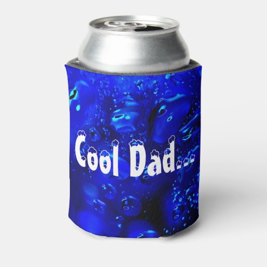 Een zwarte en blauwe booras van water blikjeskoeler (Blikje Achterkant)