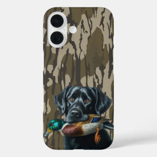 Eend Jagen Labrador Retriever Bottomland Camo iPhone 16 Hoesje
