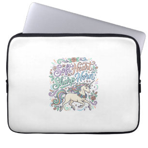 Eenhorn Soft Hart Scherpe Hoorn Witte Achtergrond  Laptop Sleeve
