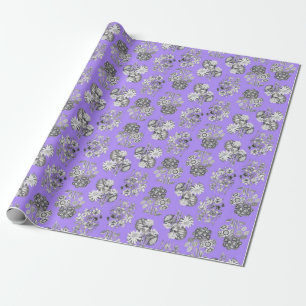 Eentonige bloemen op lila achtergrond cadeaupapier