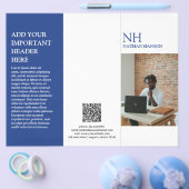 Eenvoudig blauw monogram moderne brochure (Enkel)