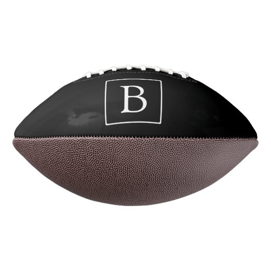 Eenvoudig Classic Monogram | Zwarte tekst met witt American Football (Gedraaid 270)