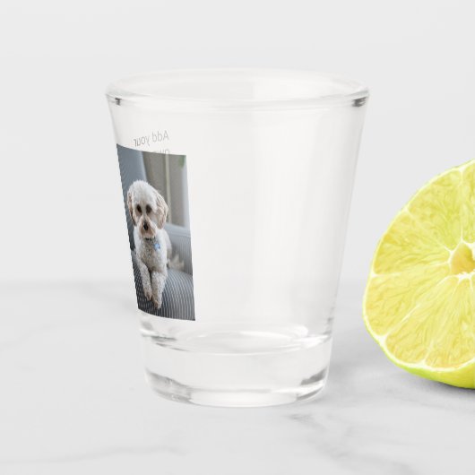 Eenvoudig design, uniek in een soort gepersonalise shot glas (Rechts)