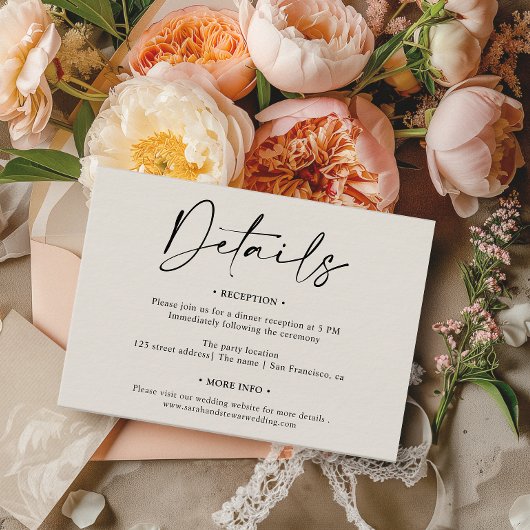 Eenvoudig elegant zwart-witscript details bruiloft informatiekaartje