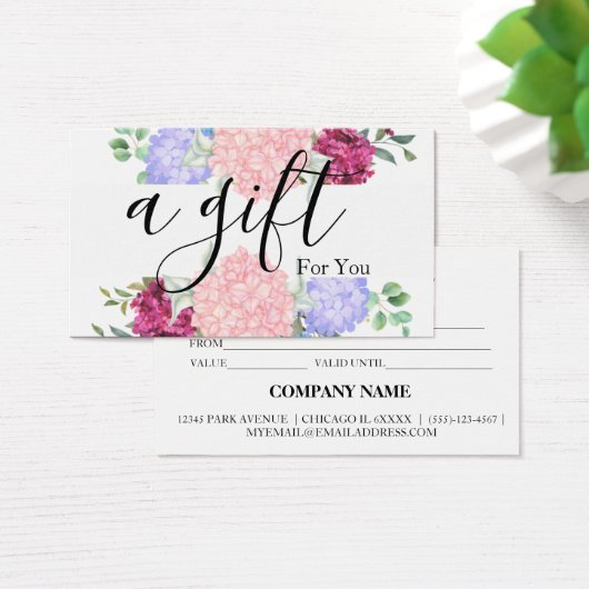 Eenvoudig en modern bedrijfscadeaubon visitekaartje (Bureau)