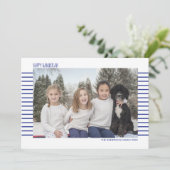 Eenvoudig en modern blauw en witte gestreept hanuk feestdagenkaart (Staand voorkant)