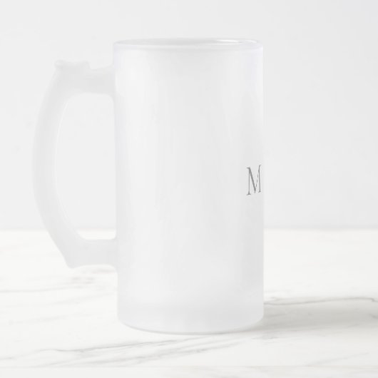 Eenvoudig grijs monogram huwelijk matglas bierpul (Links)