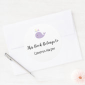 Eenvoudig kind en Baby Bookplate w / Paarse walvis Ronde Sticker (Envelop)
