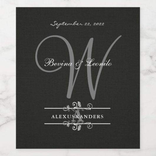 Eenvoudig maar elegant: zwart linnen met monogram wijn etiket (Enkel label)