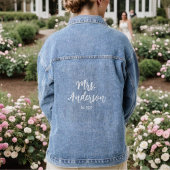 Eenvoudig minimaal Mrs Est. Datum bruid Denim Jacket